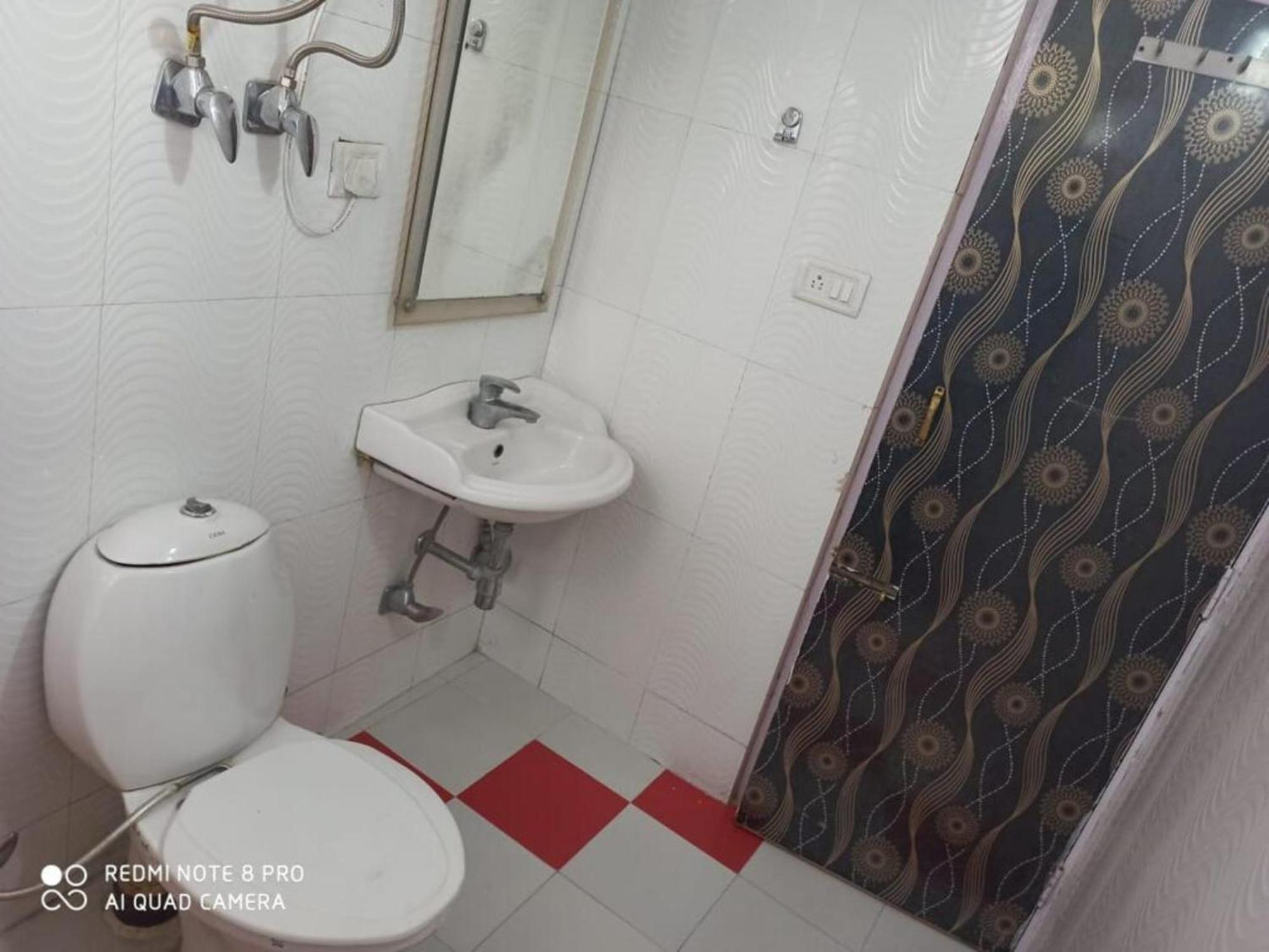 Hotel King Palace - Nature-Valley-Luxury-Room - Prime Location With Parking Facilities Shimla Exteriör bild